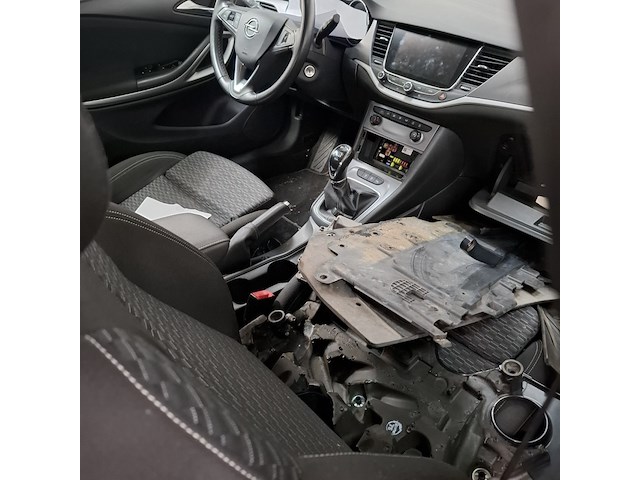 Personenauto, opel, astra - afbeelding 9 van  26