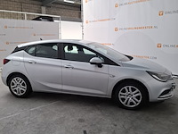 Personenauto, opel, astra - afbeelding 21 van  26