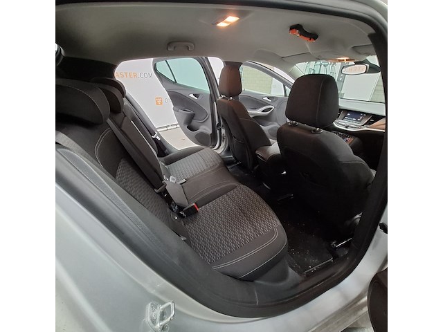 Personenauto, opel, astra - afbeelding 26 van  51