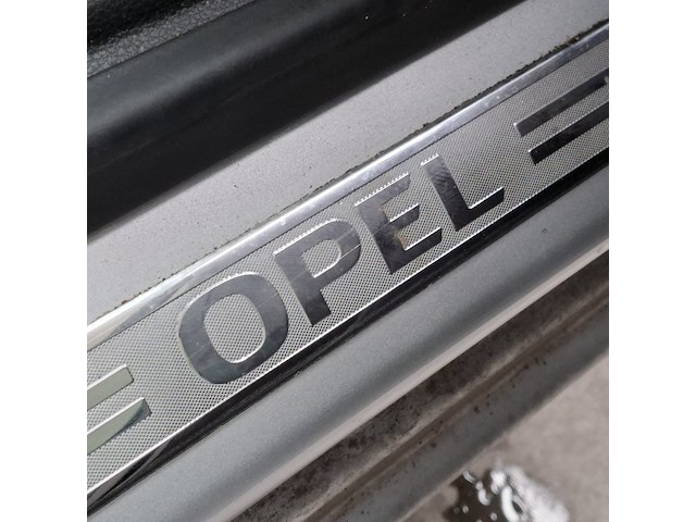 Personenauto, opel, astra - afbeelding 30 van  51