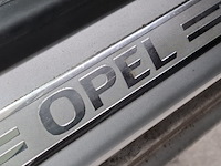 Personenauto, opel, astra - afbeelding 30 van  51