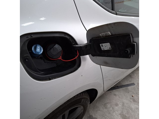 Personenauto, opel, astra - afbeelding 31 van  51