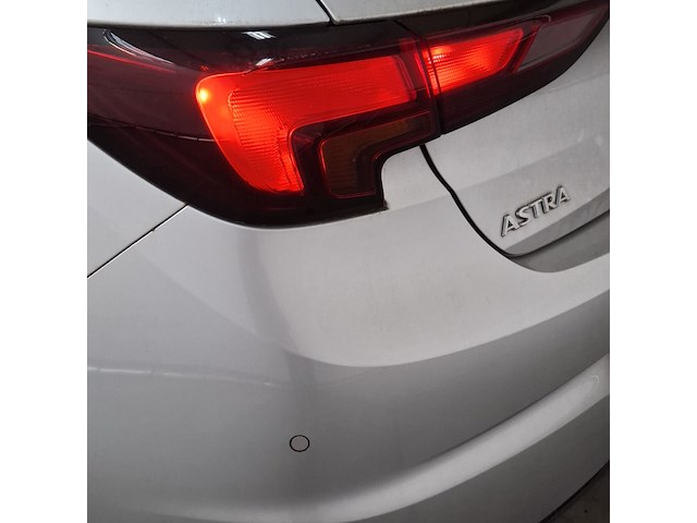 Personenauto, opel, astra - afbeelding 4 van  39