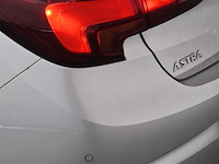 Personenauto, opel, astra - afbeelding 4 van  39