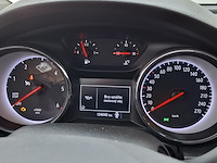 Personenauto, opel, astra - afbeelding 11 van  39