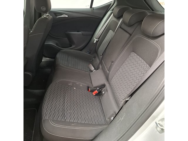 Personenauto, opel, astra - afbeelding 22 van  47