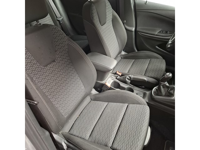 Personenauto, opel, astra - afbeelding 30 van  47