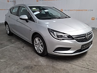 Personenauto, opel, astra - afbeelding 23 van  47