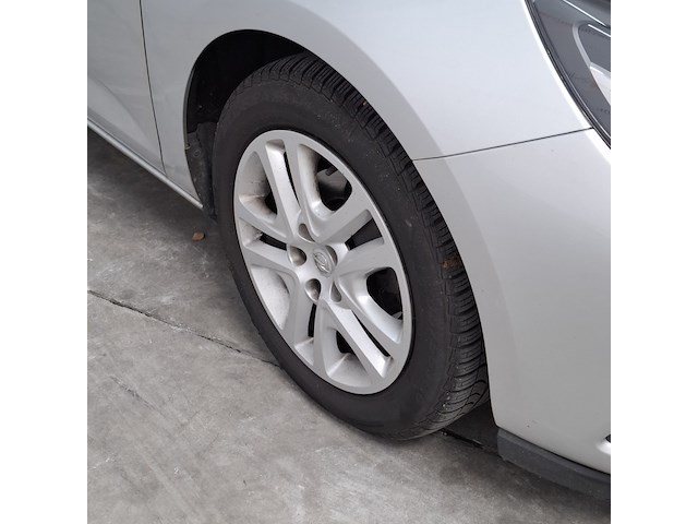 Personenauto, opel, astra - afbeelding 47 van  47