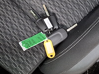 Personenauto, opel, astra - afbeelding 19 van  53