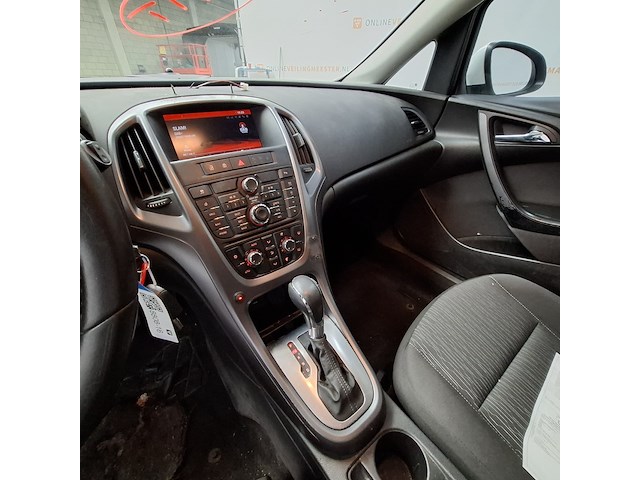 Personenauto, opel, astra - afbeelding 28 van  57