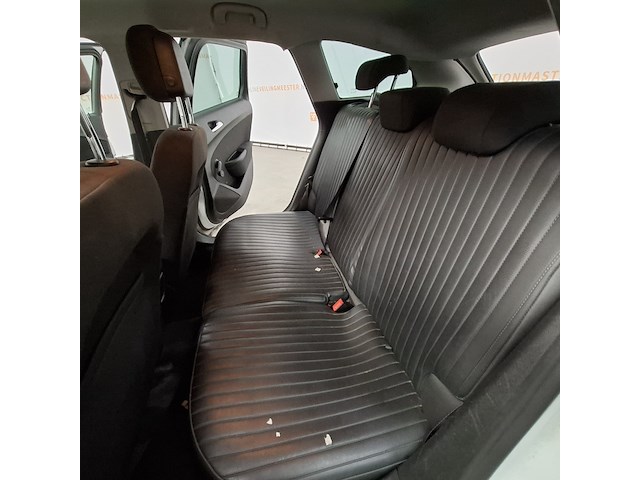 Personenauto, opel, astra - afbeelding 30 van  57