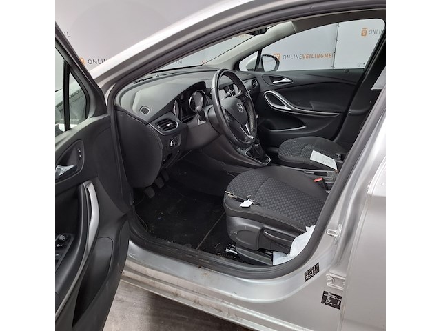 Personenauto, opel, astra - afbeelding 15 van  49