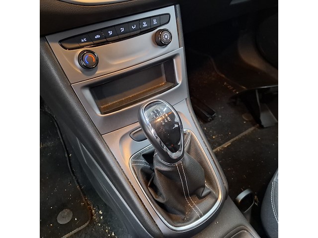 Personenauto, opel, astra - afbeelding 24 van  49