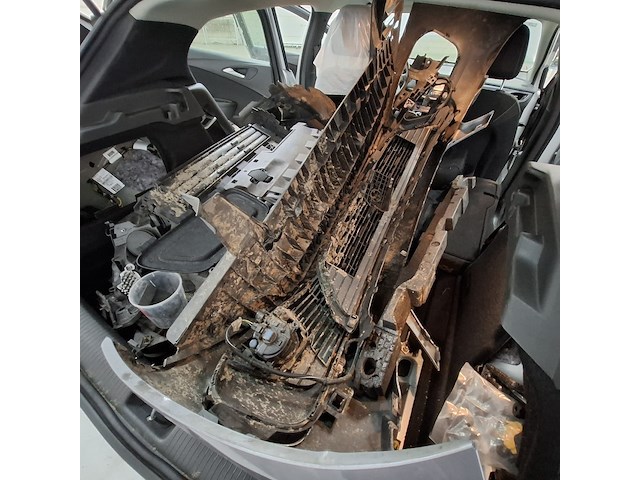 Personenauto, opel, astra - afbeelding 29 van  49