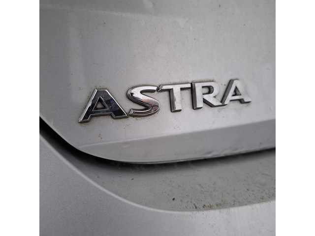 Personenauto, opel, astra - afbeelding 42 van  49