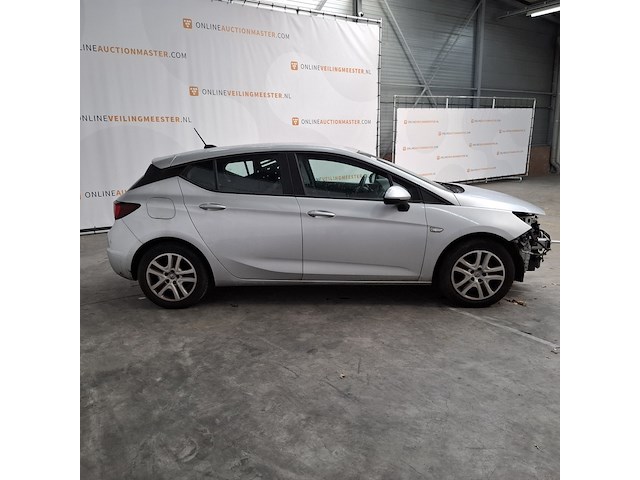 Personenauto, opel, astra - afbeelding 45 van  49