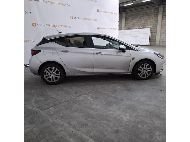 Personenauto, opel, astra - afbeelding 34 van  59