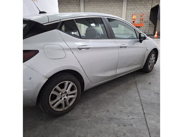 Personenauto, opel, astra - afbeelding 45 van  59