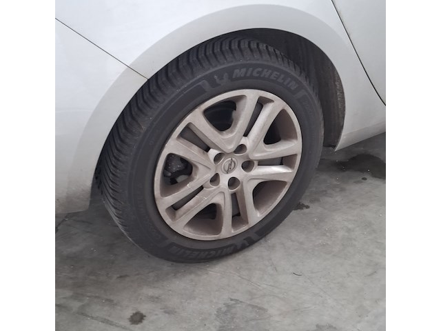 Personenauto, opel, astra - afbeelding 3 van  48