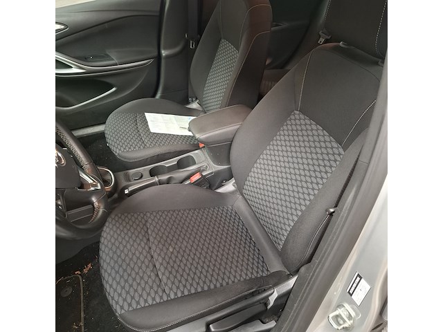 Personenauto, opel, astra - afbeelding 8 van  48