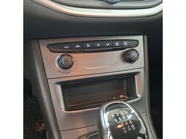 Personenauto, opel, astra - afbeelding 18 van  48