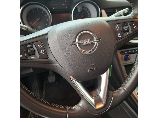 Personenauto, opel, astra - afbeelding 24 van  48