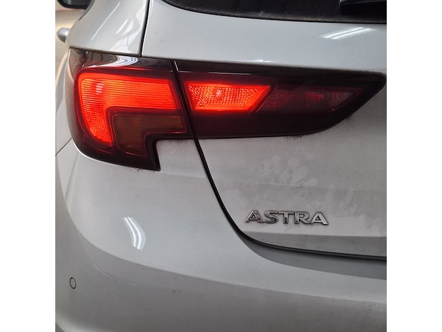 Personenauto, opel, astra - afbeelding 43 van  48