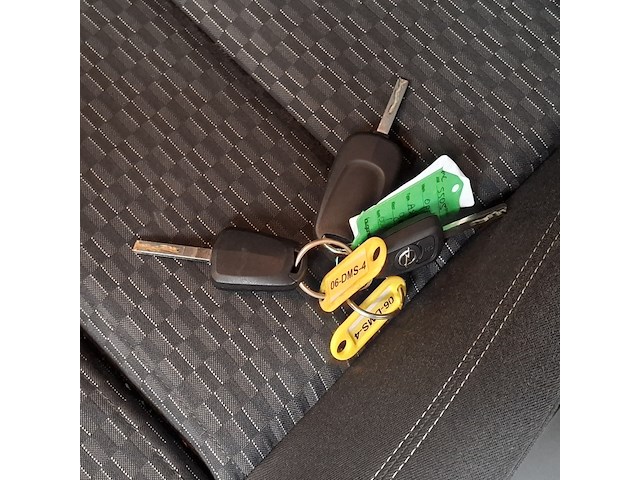 Personenauto, opel, astra - afbeelding 28 van  114