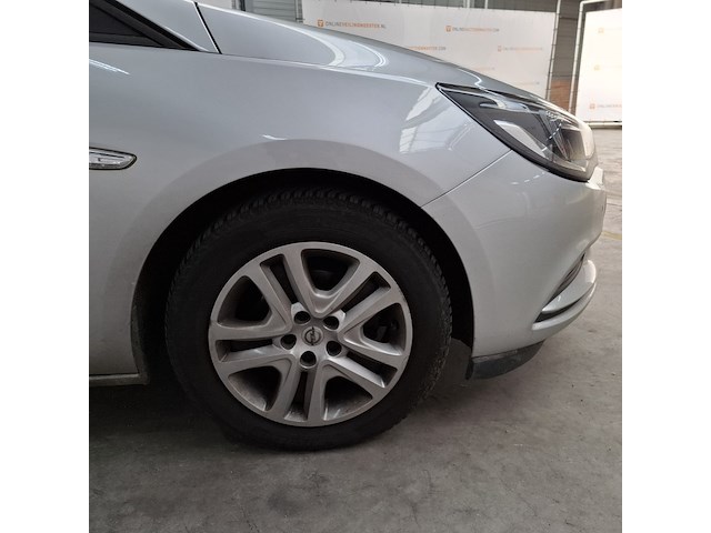 Personenauto, opel, astra - afbeelding 11 van  57