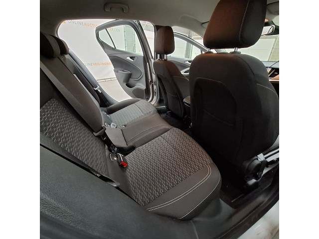 Personenauto, opel, astra - afbeelding 28 van  57