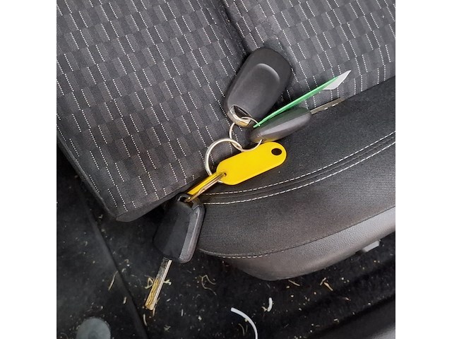 Personenauto, opel, astra - afbeelding 15 van  52