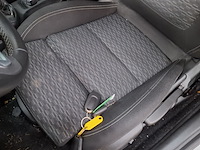 Personenauto, opel, astra - afbeelding 16 van  52