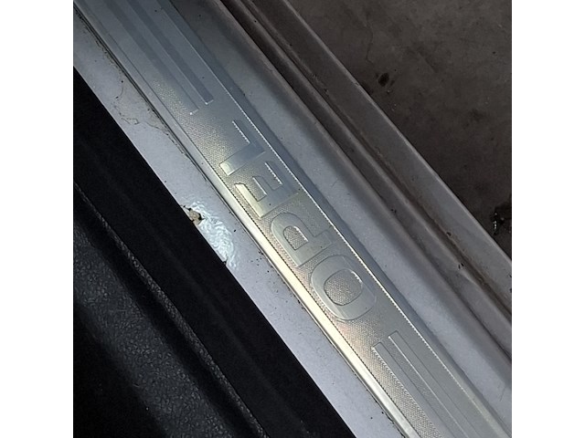 Personenauto, opel, astra - afbeelding 30 van  52