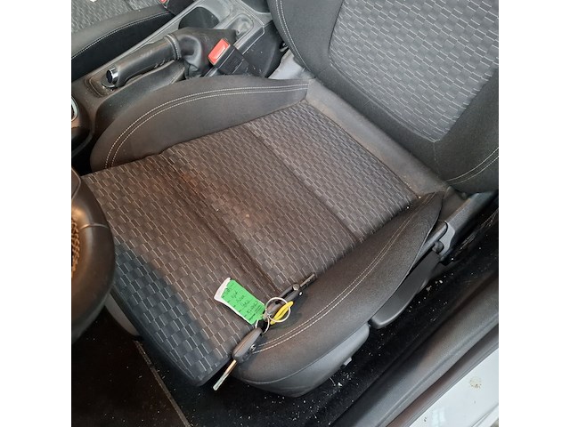 Personenauto, opel, astra - afbeelding 14 van  51