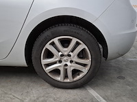 Personenauto, opel, astra - afbeelding 3 van  20