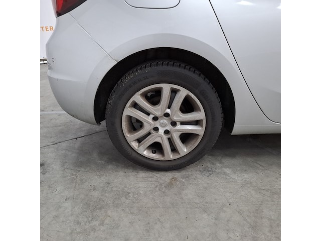 Personenauto, opel, astra - afbeelding 5 van  20