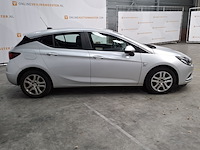 Personenauto, opel, astra - afbeelding 15 van  20