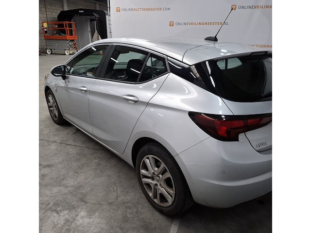 Personenauto, opel, astra - afbeelding 18 van  20