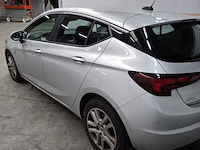 Personenauto, opel, astra - afbeelding 18 van  20