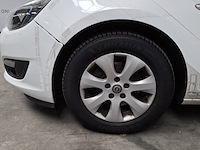 Personenauto, opel, astra - afbeelding 4 van  57