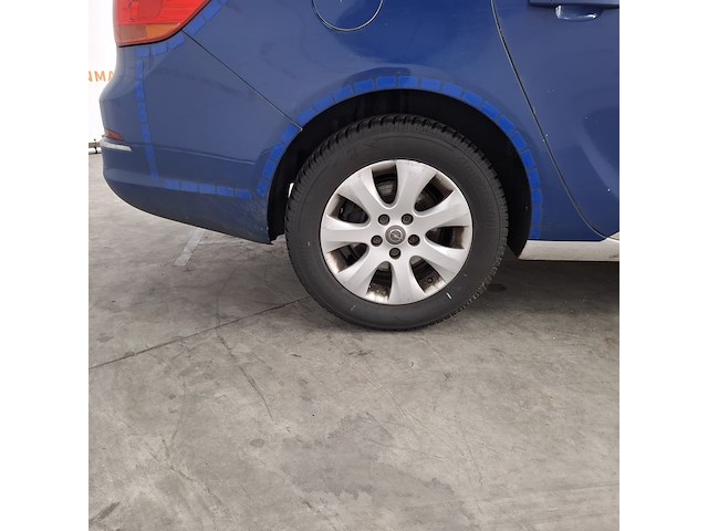 Personenauto, opel, astra - afbeelding 9 van  57