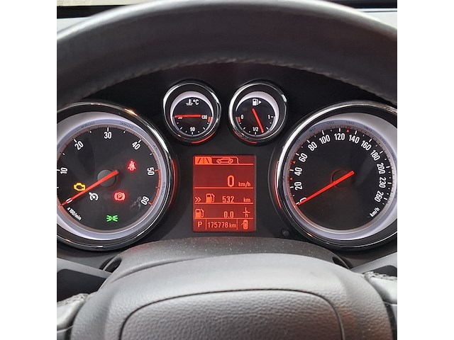 Personenauto, opel, astra - afbeelding 22 van  57