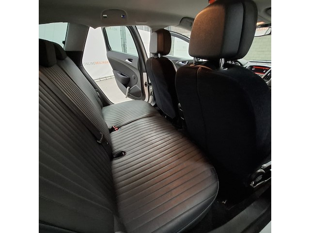 Personenauto, opel, astra - afbeelding 32 van  57