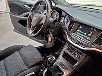 Personenauto, opel, astra - afbeelding 32 van  57