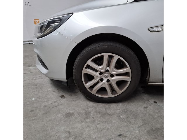 Personenauto, opel, astra - afbeelding 24 van  45