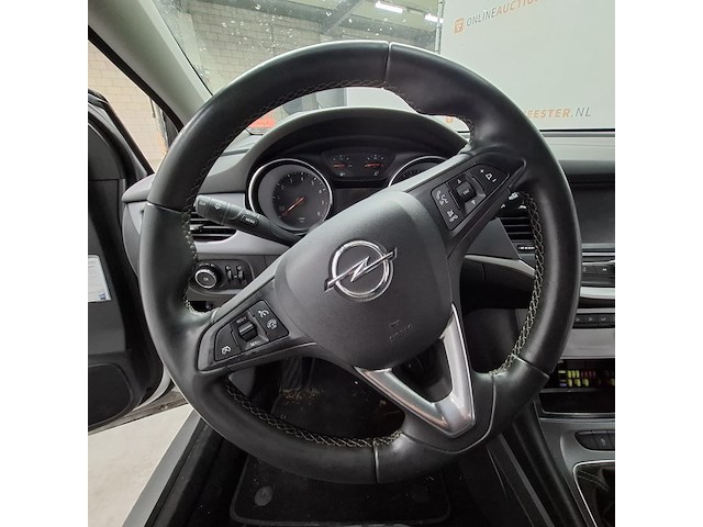 Personenauto, opel, astra - afbeelding 37 van  45