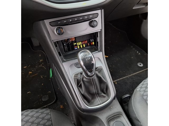 Personenauto, opel, astra - afbeelding 39 van  45