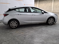 Personenauto, opel, astra - afbeelding 34 van  45