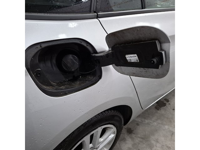 Personenauto, opel, astra - afbeelding 29 van  49